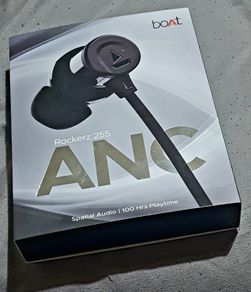 Bluetooth in Ear Headphones Boat Rockerz 255 ANC