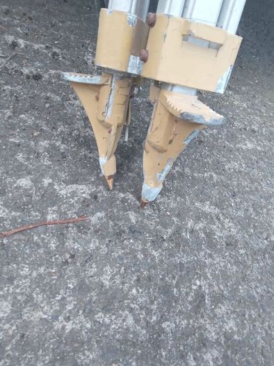 Topcon tripod