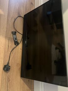 Akai 32" TV