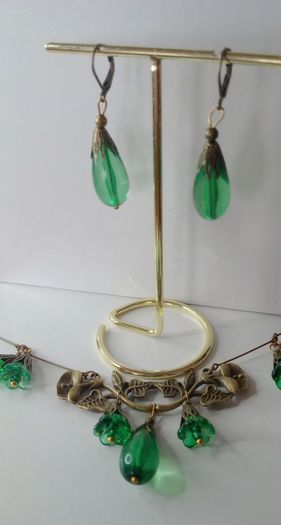 Art Deco Style Green Flora Bead Statement Necklace & Earrings