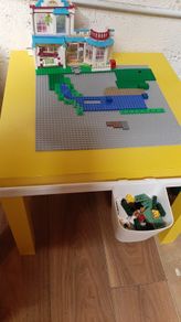 Lego table and lego