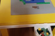 Lego table and lego