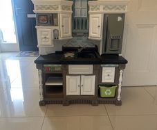 Toy Kitchen