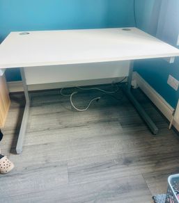 computer desk