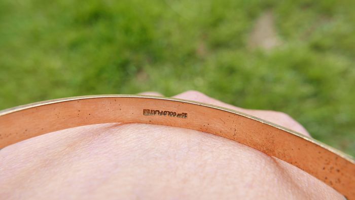 Vintage Ladies 18CT GOLD PLATED Bangle Bracelet