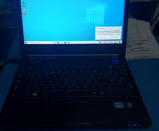 Samsung Notebook Model NP400B2B, Intel Core i3-2370 CPU, 2.4GHz, 4GB Ram, 500GB HDD, Windows 10, Microsoft Edge, Chrome and VLC