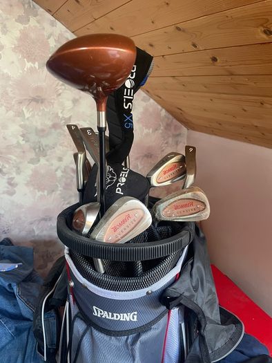 Left handed golf clubs