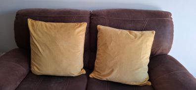 velvet cusions
