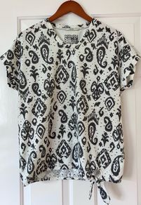 Ladies Cream & Grey Top by Cecil
