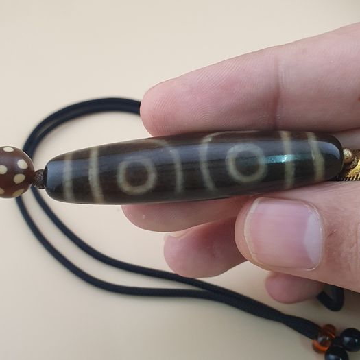 Vintage 3 Eyes Himalayan Tibetan Agate Dzi Bead Amulet Pendant Necklace