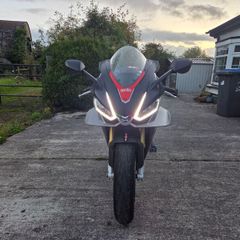 2024 Aprilia RSV4 1100
