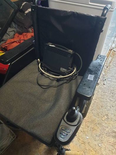 electric wheelchair