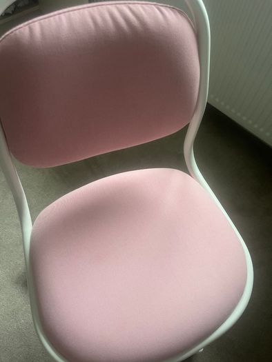 Ikea Micke Desk White and Orfjall Swivel Chair Pink