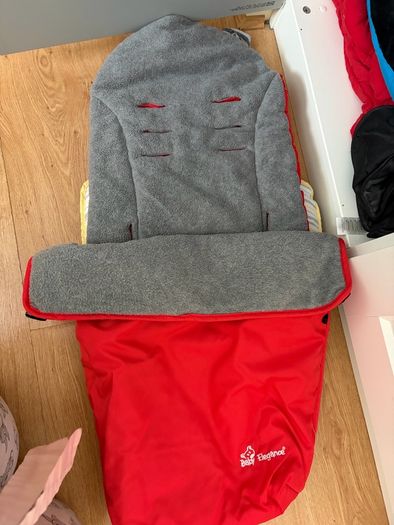 Baby elegance red Footmuff