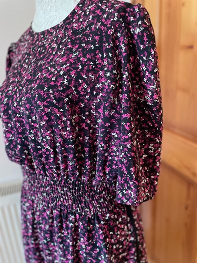 Gallery black floral dress size 14 New without tags