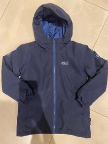 Jack Wolfskin jacket like new size 7-8 years old
