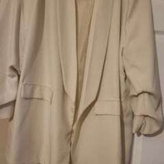 Vream bege ladies blazer  bnwt