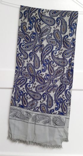 Vintage Kingston's of Dublin paisley scarf