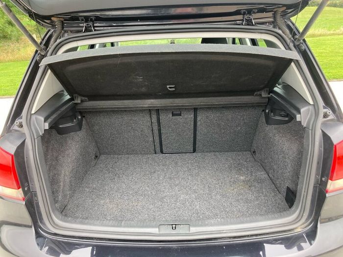 Low km Volkswagen mk 6 golf