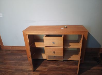 Side board