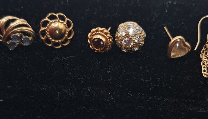 9ct gold earrings