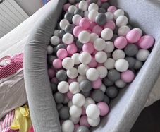ball pitt