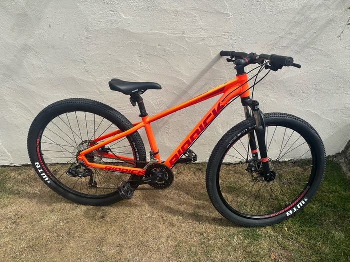 Riddick RD200 Mountain Bike 27.5" wheels