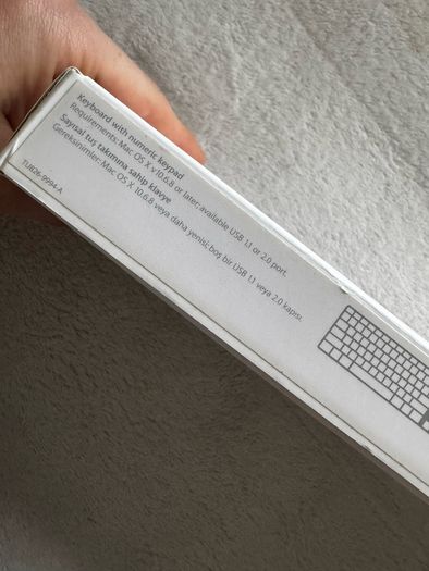 Apple Wired Keyboard (Model A1243)