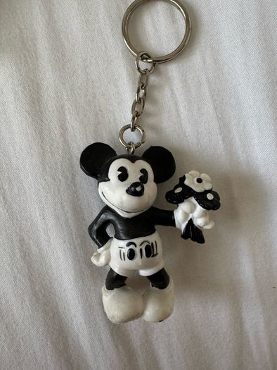 Official Vintage 1986 Disney Mickey Mouse Bullyland Bully Key Ring Keychain