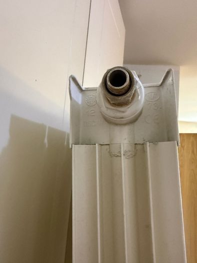 Aluminium Vertical Radiator With Valves