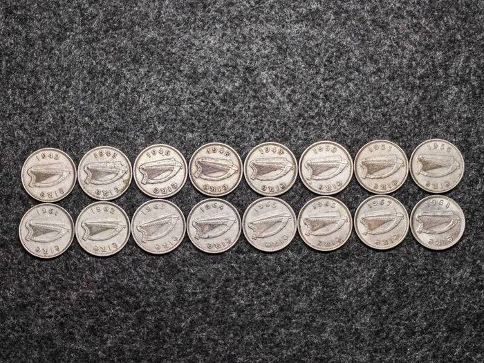 Irish Eire Threepence Leat Reul hare collection FULL DATE RUN 1942 to 1968.