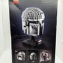 LEGO Star Wars: The Mandalorian Helmet (75328) Image 3