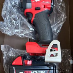 Milwaukee Gen4 impact / 5ah