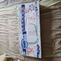 The original baby dam, bath divider