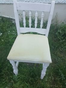 Set of 4 Vintage Turned-Spindle Wooden Dining Chairs