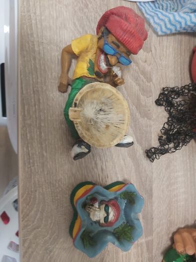 novelty ashtrays