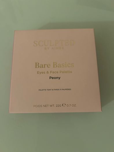 Sculpted by - face palette bare basics