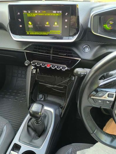 Peugeot 2008 Allure 1.2 Petrol