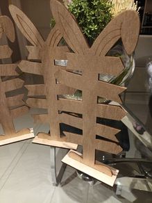 Art and Craft new wooden Easter egg hunt signs to decorate
