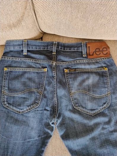 LEE cotton denim shorts unisex 34 inch waist in very good condition see last three photos for exact measurements FREE STANDARD POSTAGE INCLUDED