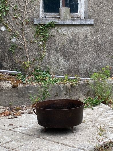 Antique Cast Iron Oven pot