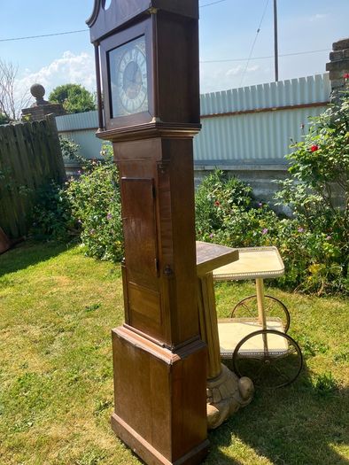 longcase clock