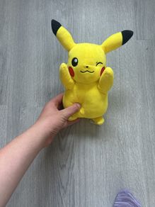 Pokemon pikachu plushy
