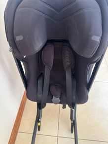 Axkid One ISOFIX rear facing car seat 0-7 years