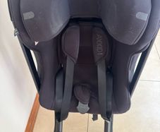 Axkid One ISOFIX rear facing car seat 0-7 years