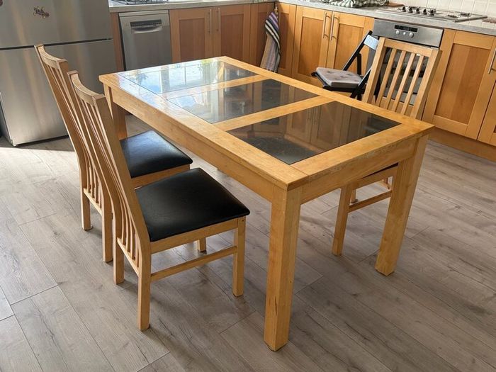 Kitchen Table & 3 Chairs  175