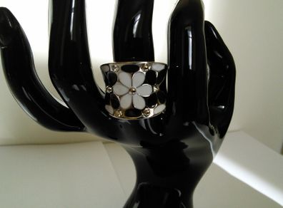 Enamel Ring