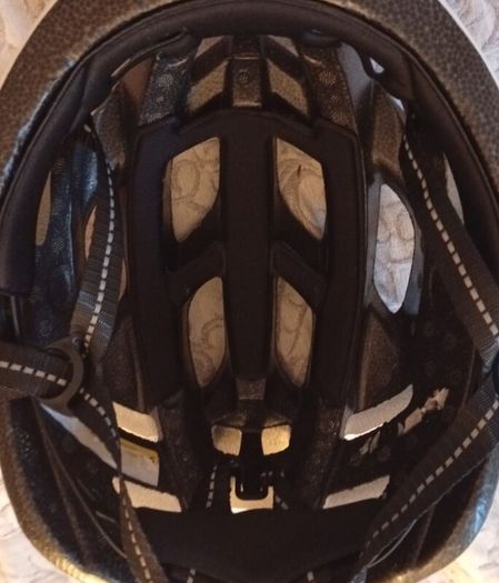 Bicycle helmet ((Brand New)) Never Used