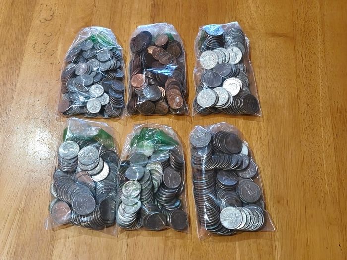 Bulk US Coins 2.9KG Mixed Lot of over 750 Coins Circulated