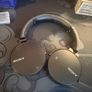 Sony bouettoth headphones Image 4